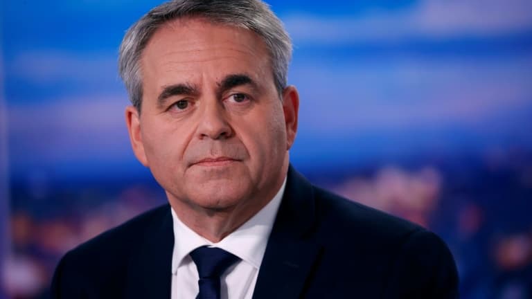 Le candidat à la présidentielle de 2022 Xavier Bertrand (ex-LR) sur le plateau de TF1, le 11 octobre 2021