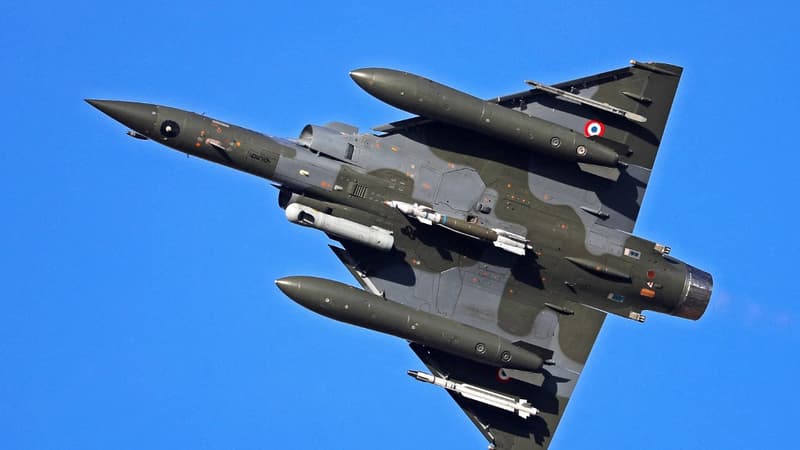 Des Mirage ukrainiens pour accompagner la patrouille de France... Pour son dernier 14-Juillet, Emmanuel Macron prévoit un record de participants et d'avions