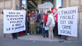 Des membres du mouvement se sont réunis le 6 janvier pour soutenir Jon Palais.