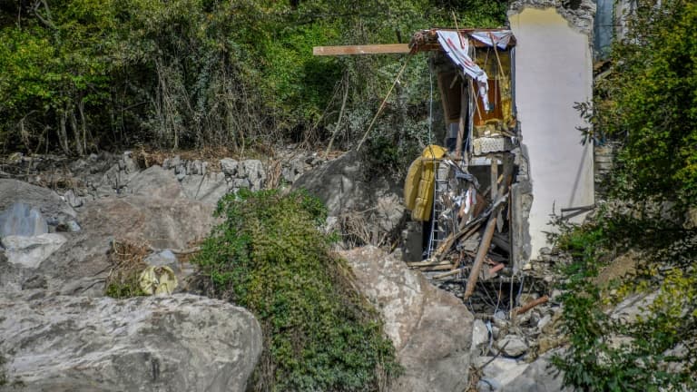 Des bâtiments eventrés après les intempéries dans la Vallée de la Roya, le 7 octobre 2020