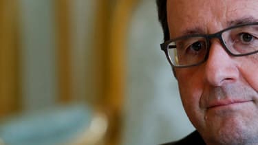 Après ses confidences dans le livre Un président ne devrait pas dire ça... de nombreux proches de François Hollande lui demande de s'expliquer.