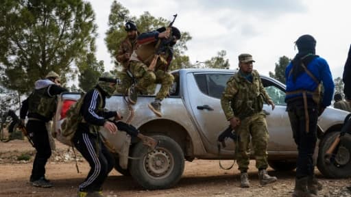 Des combattants de l'Armée syrienne libre près de la ville d'Al-Bab, le 4 février 2017