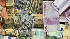 Le dollar est plus bas depuis octobre 2021 face à l'euro.