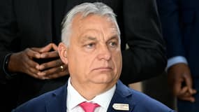 Le Premier ministre hongrois Viktor Orban pose pour une photo de famille lors de la Conférence des Nations Unies sur le changement climatique (COP29) à Bakou, le 12 novembre 2024.