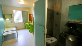 Une cellule de la prison de Vendin-le-Vieil, dans le Pas-de-Calais, le 10 avril 2025