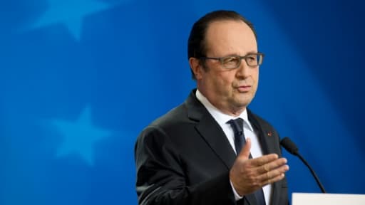 François Hollande lors d'une conférence de presse le 17 décembre 2015 à Bruuxelles