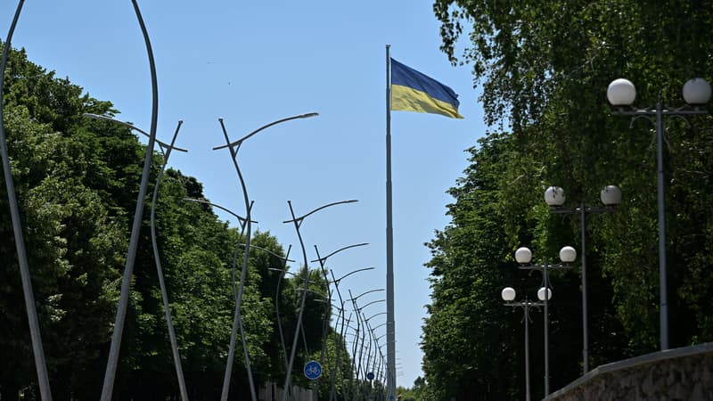 Ukraine: une frappe de roquettes touche un restaurant à Kramatorsk