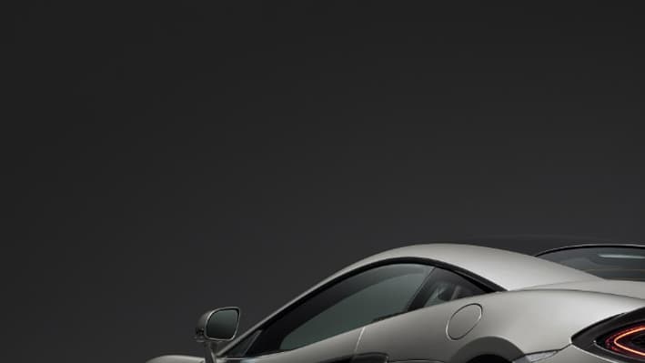 McLaren propose sur la 570S, son best-seller, une nouvelle offre d’options,  le "Track Pack", à partir du début de l'année prochaine. 
