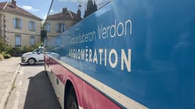 Un bus de la Durance Luberon Verdon Agglomération (DLV Agglo) sur le réseau Trans'Agglo.