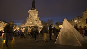 Le mouvement "Nuit Debout" a élu domicile place de la République à Paris.