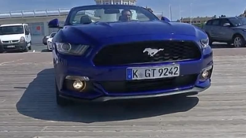 Cédric Faiche dans une mustang