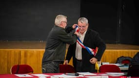 Philippe Rodari (à droite) a été élu maire de Linas, en Esonne 