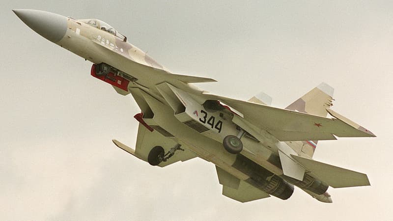 Le chasseur-bombardier russe Sukhoi SU-37