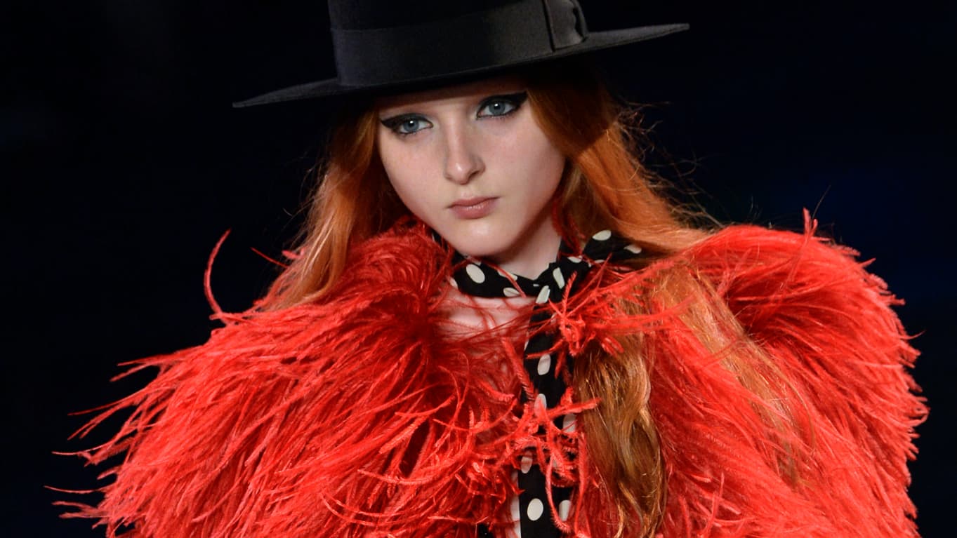 Saint Laurent pas Hedi Slimane, défilé printemps-été 2015 Saint Laurent pas Hedi Slimane, défilé printemps-été 2015