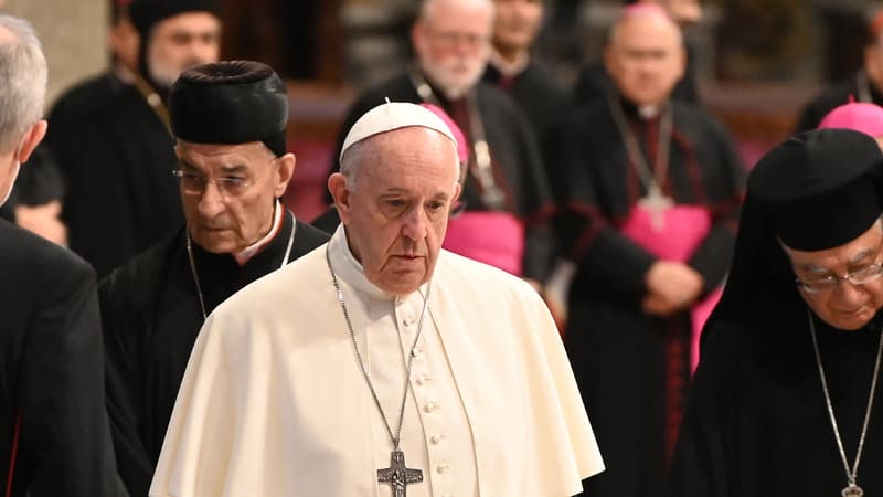 Le Pape François dans la basilique Saint-Pierre au Vatican, le 1er juillet 2021.