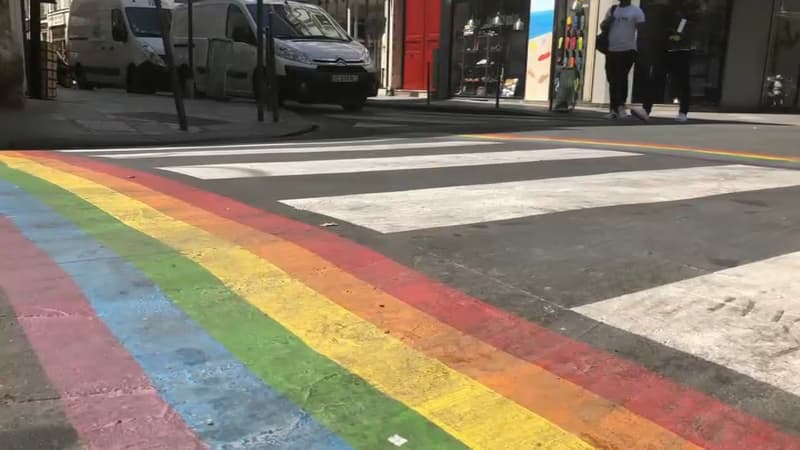 Les passages piétons arc-en-ciel vandalisés une deuxième fois dans le Marais.