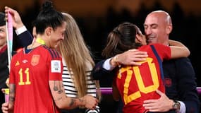 Jennifer Hermoso (11), Rocio Galvez (20) et Luis Rubiales, à Syndey le 20 août 2023