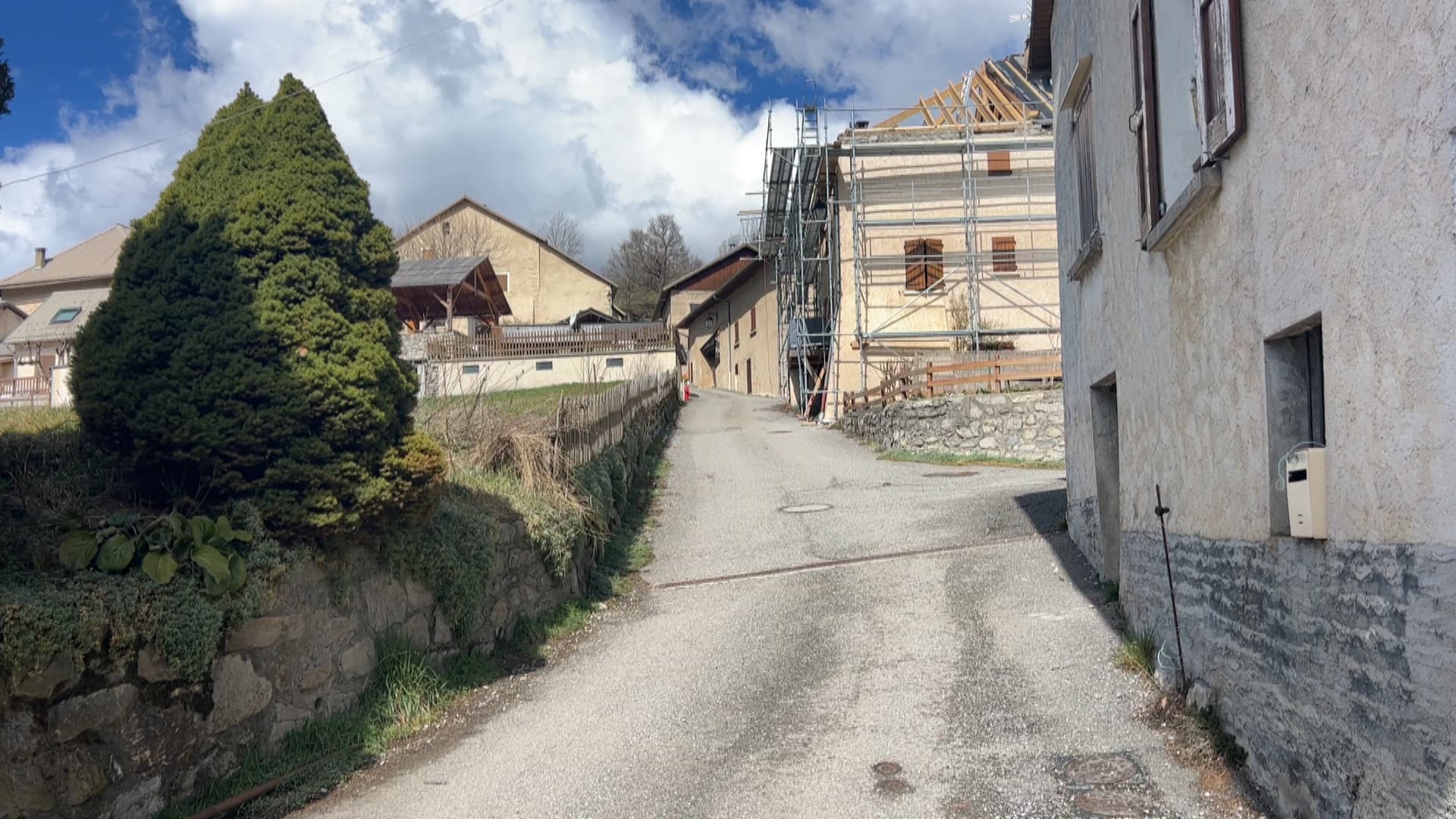 Le hameau du Haut-Vernet (Alpes-de-Haute-Provence), le mardi 25 mars 2025.