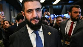 Le président syrien par intérim, Ahmad al-Chareh, lors du Forum diplomatique d'Antalya, en Turquie, le 11 avril 2025