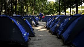 Le campement de jeunes migrants, près de la place de la République