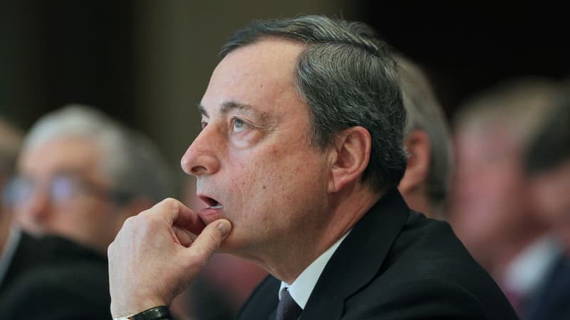 Mario Draghi, président de la BCE, doit lancer jeudi le mouvement de fin d'année qui devait amener le CAC40 au-dessus des 5000 points, et l'euro sur les rails de la parité face au dollar.