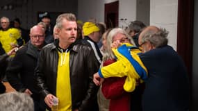 Les supporters suédois dans les coursives du stade Roi-Baudouin, le lundi 16 octobre 2023