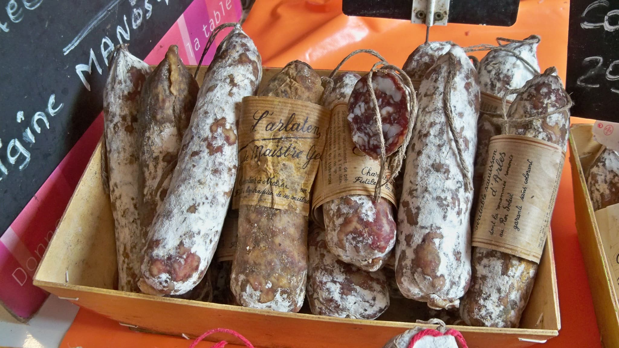 Des saucissons d'Arles Des saucissons d'Arles