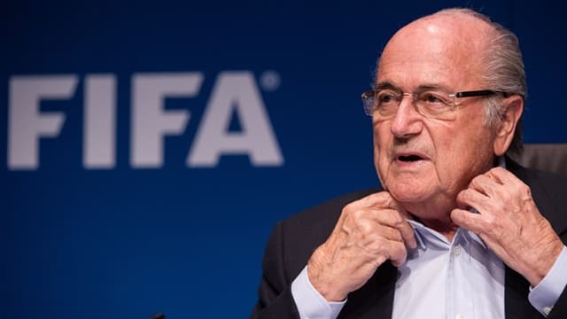 Coca-Cola et McDonald's demandent à Sepp Blatter de démissionner "immédiatement".