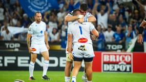Florent Vanverberghe et Quentin Walcker pour Castres, en demi-finale de Top 14, le 17 juin 2022