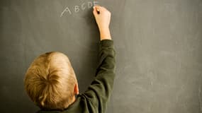 Les enfants de moins de 3 ans doivent-ils être plus scolarisés ?