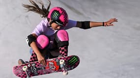 L'Australienne Arisa Trew lors des demi-finales des championnats du monde de skate à Rome, qualificatifs pour les Jeux olympiques de Paris 2024