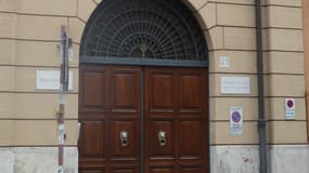 L'entrée de la Villa Bonaparte, la mission diplomatique française près du Saint-Siège, à Rome.