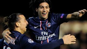 Les joueurs du PSG ont de quoi manifester leur joie : 2-0 à la mi-temps.