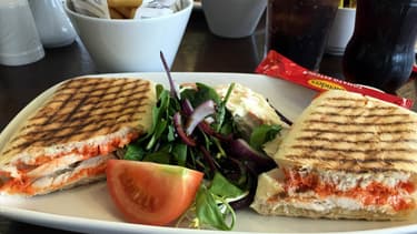 Les restaurateurs pourraient se voir obligés de proposer des contenants pour emporter repas et boissons.