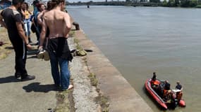 Les opérations de recherche des secours à Nantes le 25 juin dernier.