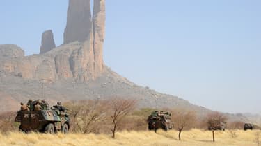 Un convoi de l'armée française sur la route entre Gossi et Gao, au Mali, en février 2013. (photo d'illustration) - Pascal Guyot - AFP