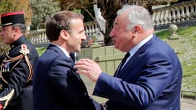 Emmanuel Macron et Gérard Larcher le 10 mai 2019 à Paris