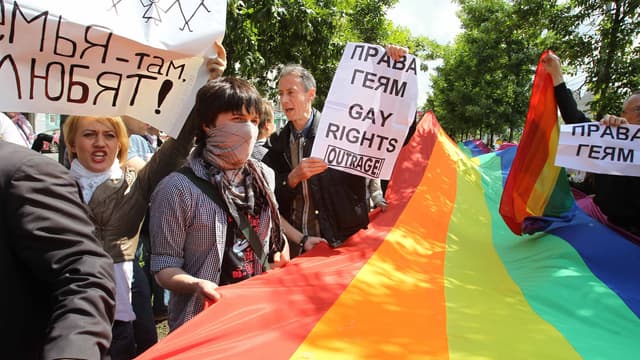 Des militants de la cause homosexuelle, en 2008, à Moscou.