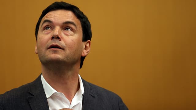 Thomas Piketty n'est pas du tout sur la même ligne qu'Emmanuel Macron concernant les mesures à prendre sur le terrain économique.