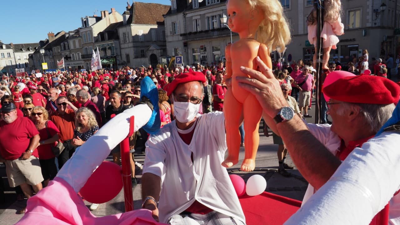 Une manifestation contre la fermeture de la maternité du Blanc, dans l'Indre, en septembre 2018