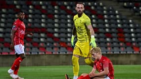 Nimes est relégué en Ligue 2