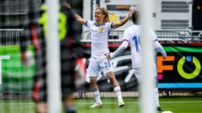 Saimon Bouabré célèbre avec l'équipe de France U19 contre l'Espagne à l'Euro, le 22 juillet 2024