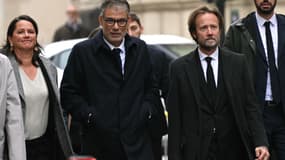 Johanna Rolland, première secrétaire adjointe du Parti socialiste , Olivier Faure, premier secrétaire du PS et Boris Vallaud, président du groupe PS à l'Assemblée, arrivent à l'hôtel de Matignon, le 8 octobre 2025.