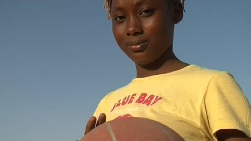Une jeune habitante de Gao, passionnée de basket