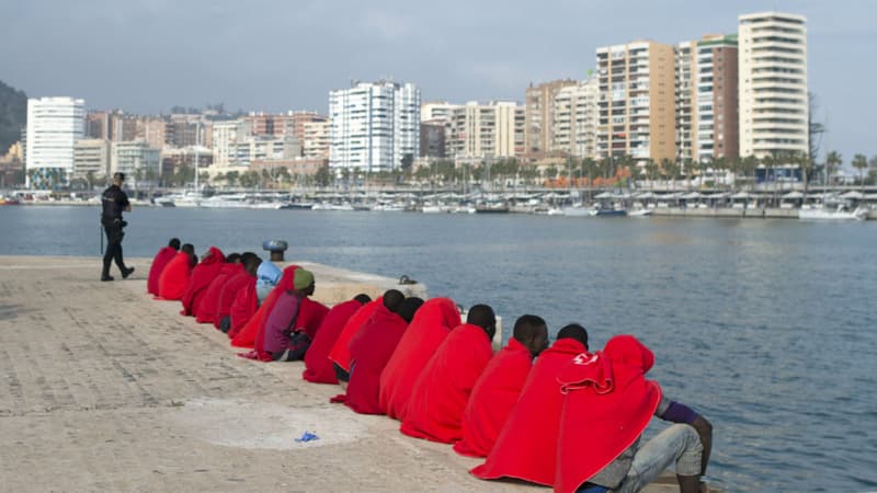 Migrants secourus par la Croix Rouge dans le port de Malaga, en Espagne, le 26 avril 2018
