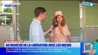 Sandrine, maraîchère présente son stand d'agriculture responsable sur le marché de la Libération