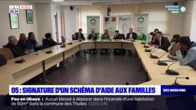 Hautes-Alpes: signature d'un schéma d'aide aux familles