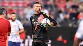 Le gardien Anthony Lopes avant un match de Lyon contre Rennes en Ligue 1, le 18 août 2024