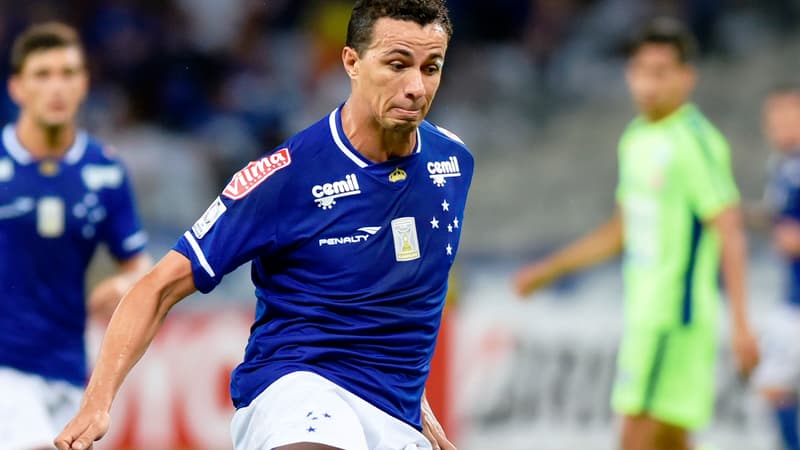 Leandro Damiao, prêté à Cruzeiro par Santos