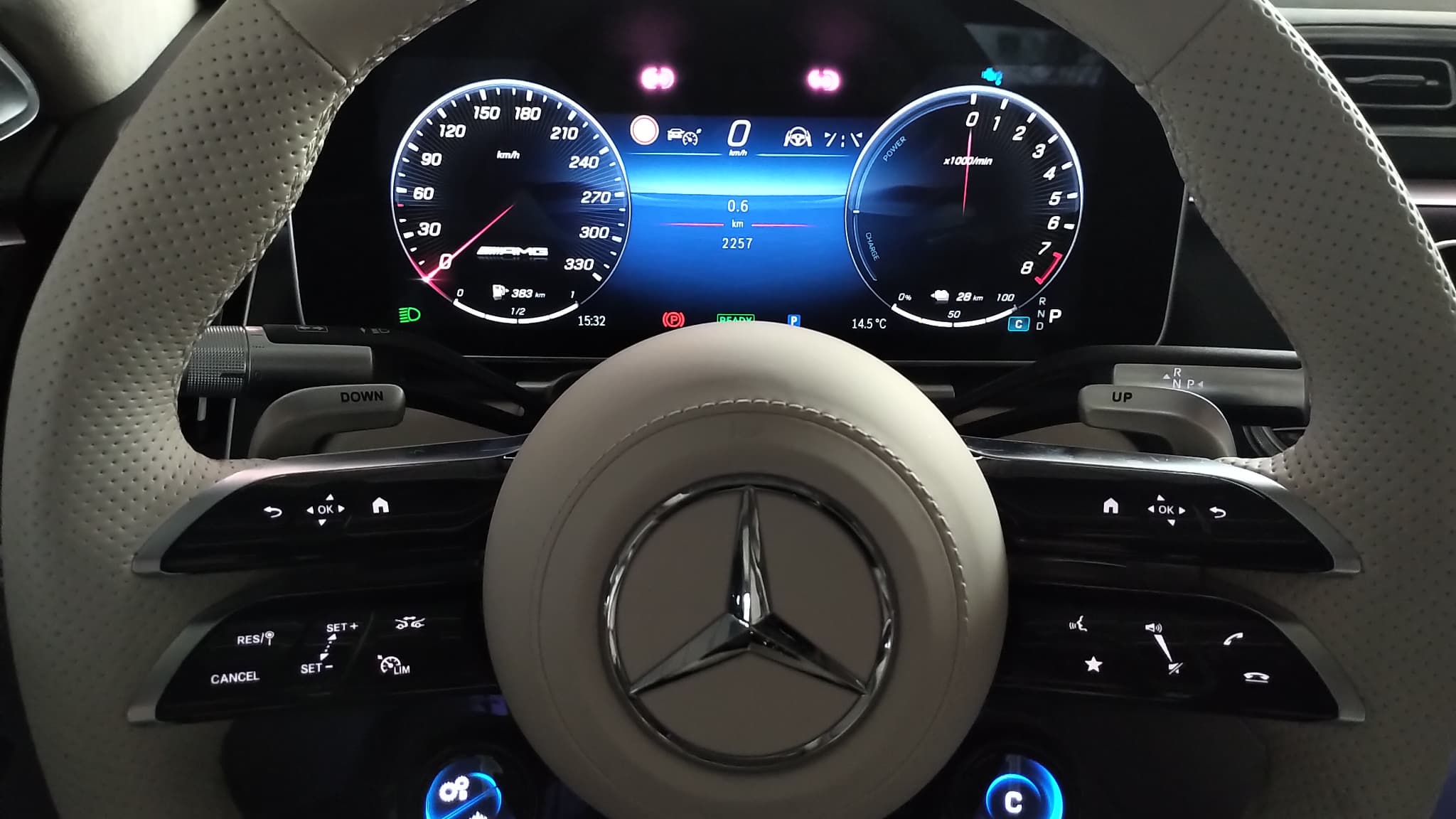 Mercedes-AMG S63 E-Performance 